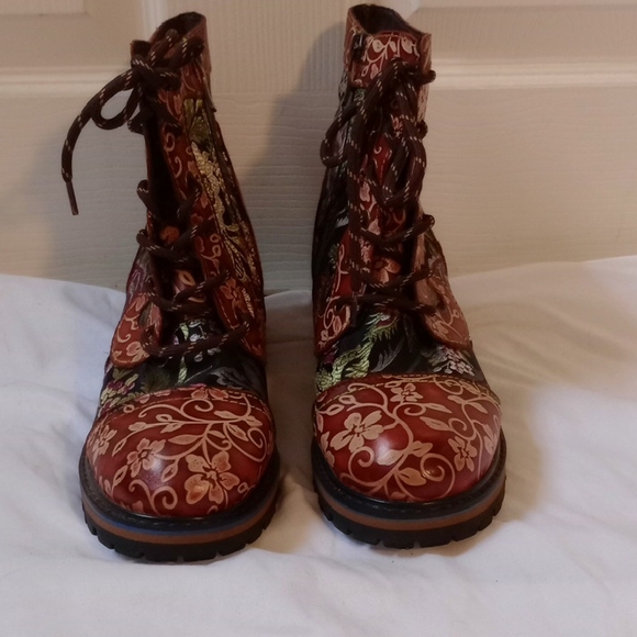 L'ATISTE Brown and Green  Floral Combat Moto Boots, Size 40/ 8.5 - Picture 3 of 9
